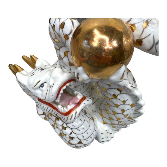 Vintage Yoshimi K Foo Dog Dragon Figurine Gold Red Accents 8" Mythical Orb Ball - Picture 7 of 8
